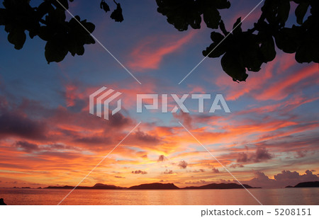 從Tokashikijima的日落 從Tokashikijima的日落 5208151