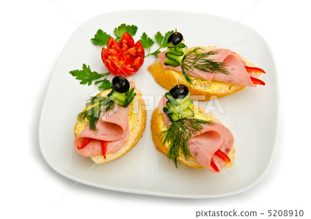 Sandwiches served in the plate Sandwiches served in the plate 5208910