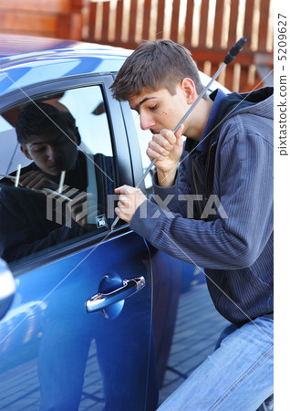 Car thief Car thief 5209627