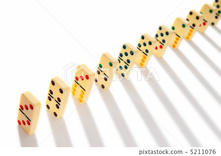 Domino effect with many pieces Domino effect with many pieces 5211076