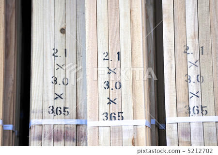 Lumber 5212702