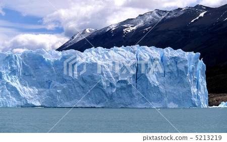 Pelito Moreno Glacier 5213219