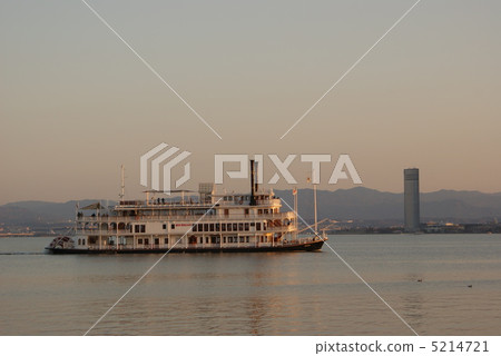 琵琶湖湖畔和船舶2 琵琶湖湖畔和船舶2 5214721