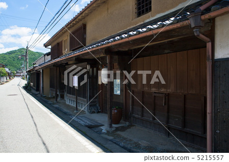 Trace of the castor Ukihara family 5215557