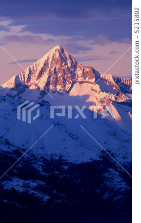 Switzerland snowy mountains 5215802