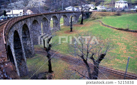 Bernina Express 5215838