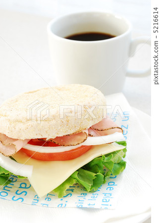 English muffin sandwiches and coffee 5216614