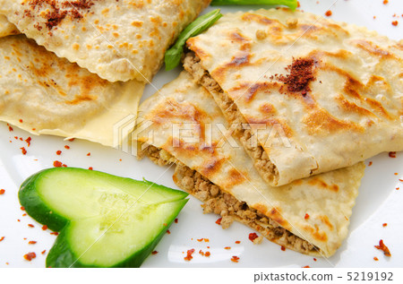 Tasty pancakes served in the plate 5219192