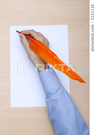 Man with quill writing 5221116