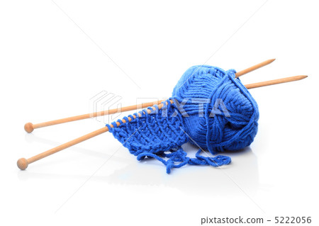 Knitting isolated 5222056