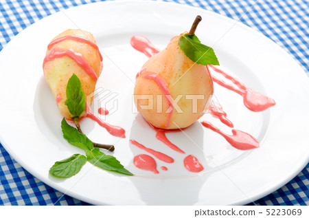 Dessert with pear in sauce Dessert with pear in sauce 5223069