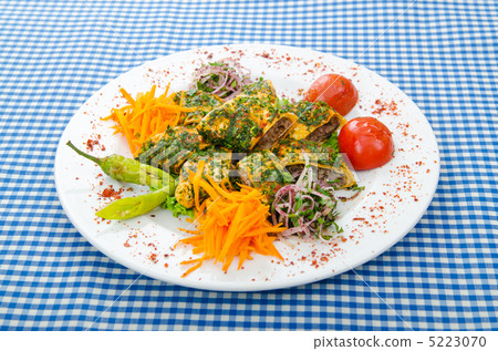 Tasty kebabs served in pita bread Tasty kebabs served in pita bread 5223070