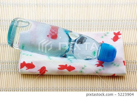 Cold ramune Cold ramune 5223904