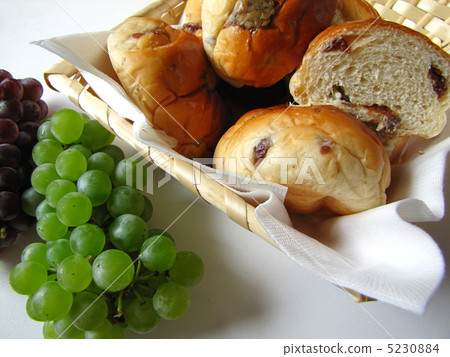 Grape bread 5230884