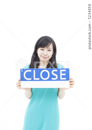 Close Close 5234859