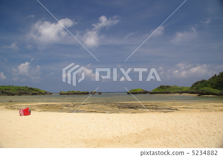 Beach sand beach of Iriomote Island Beach sand beach of Iriomote Island 5234882