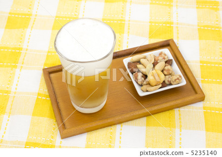 啤酒和小吃 5235140