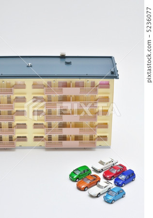 Apartment house image 5236077