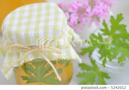 玫瑰天竺葵蜂蜜 5242012