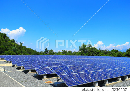 夏季超級太陽能很好。 5250937