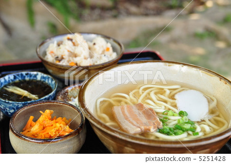 沖繩蕎麥麵 沖繩蕎麥麵 5251428