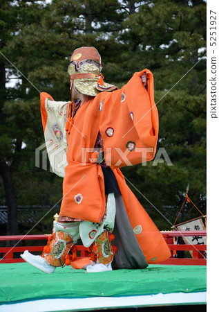 Buddhist clothes 5251927