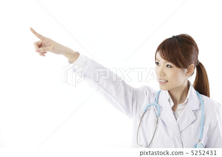 A woman 5252431