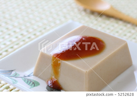 Sesame tofu 5252628