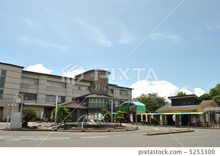 Road Station Kuni的Matsubara Osaki 5253300