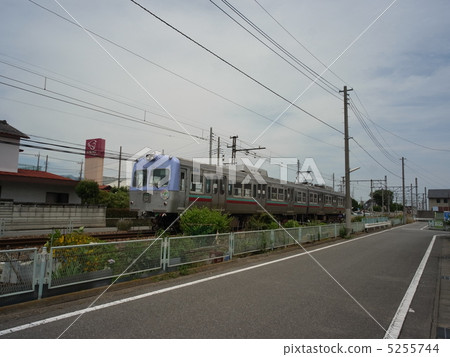 Upper bristle electric train 700 type (1) 5255744