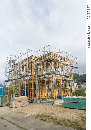 Under construction Under construction 5257173