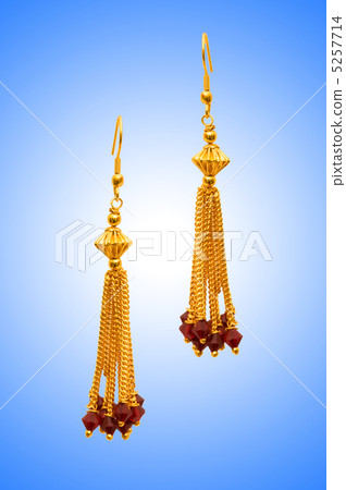 Beauty fashion concept with earrings Beauty fashion concept with earrings 5257714