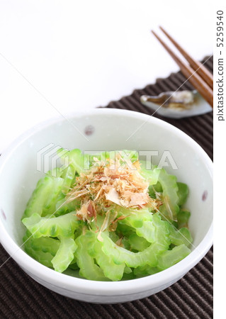 Sowing of bittery Sowing of bittery 5259540