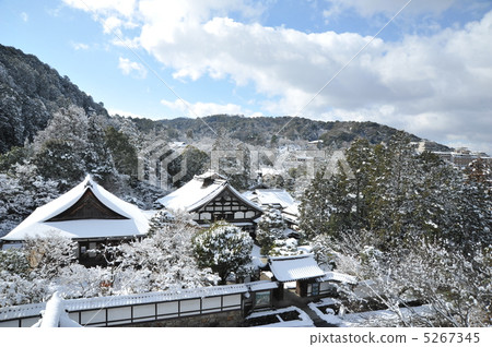 Snowscape of Kyoto Nanzenji Tenunan 5267345