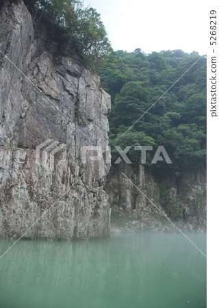 Scenic spots · "Hakuhachi" (Kumano river / Wakayama prefecture) Scenic spots · "Hakuhachi" (Kumano river / Wakayama prefecture) 5268219