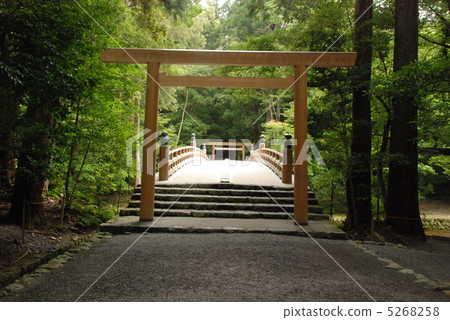 "Wind-day prayer palace bridge (Kaza only only basketball)" in Ise Jingu / Nakomiya (Uji City Town, Ise City, Mie Prefecture) "Wind-day prayer palace bridge (Kaza only only basketball)" in Ise Jingu / Nakomiya (Uji City Town, Ise City, Mie Prefecture) 5268258