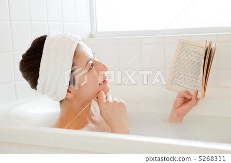 Bathroom ladies Bathroom ladies 5268311