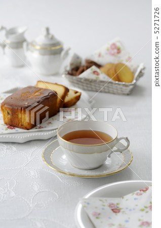 蛋糕和茶 5271726