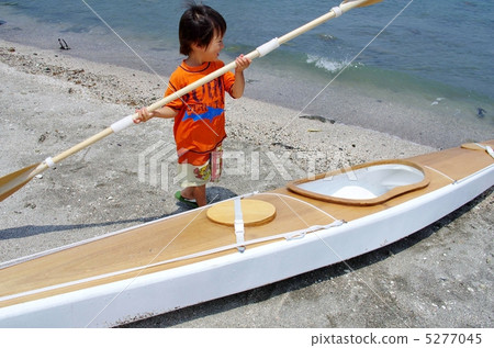 皮划艇和孩子 5277045