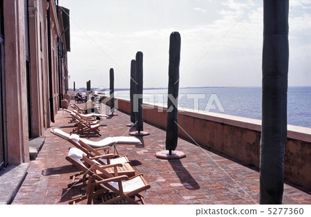 5-star hotel's terrace 5277360