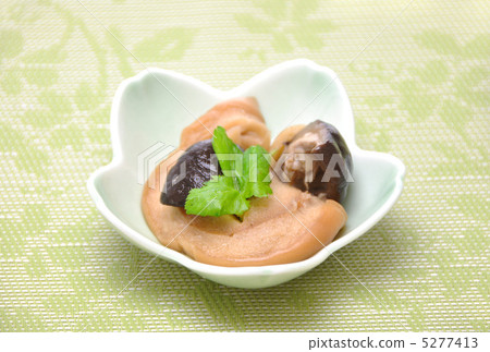 Simmered dish of carp 5277413