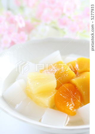 Fruit apricot Fruit apricot 5277933