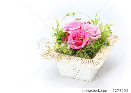 保鮮插花（玫瑰+花籃） 5278404