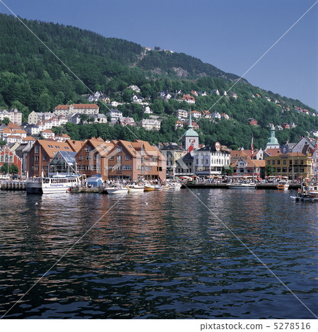 Bergen harbor 5278516