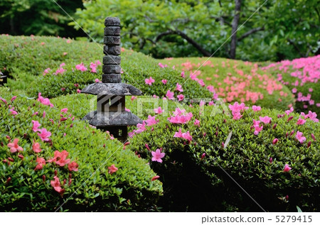 Shishido的小月和石燈籠 Shishido的小月和石燈籠 5279415