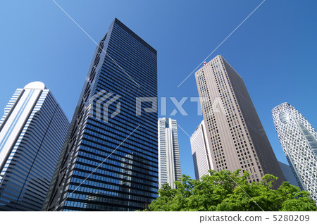 Shinjuku skyscraper building 5280209