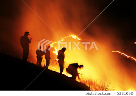 露天焚燒 5281098