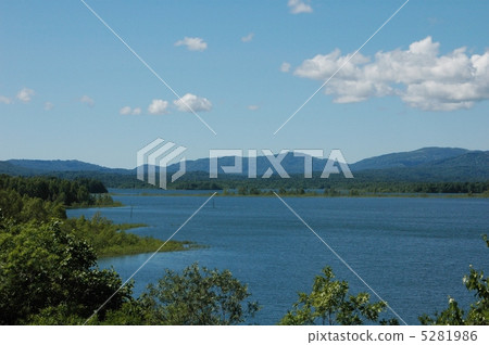 Lake Redakami 5281986