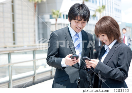 通過智能手機搜索 5283533