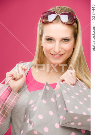 Shopping woman fashion happy bag Shopping woman fashion happy bag 5284443